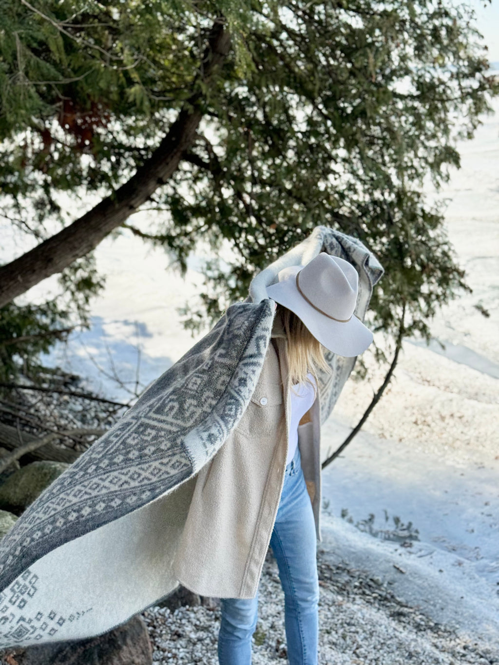 Embroidered Icelandic Lambswool Blanket - Ash + Ivory - Outdoor