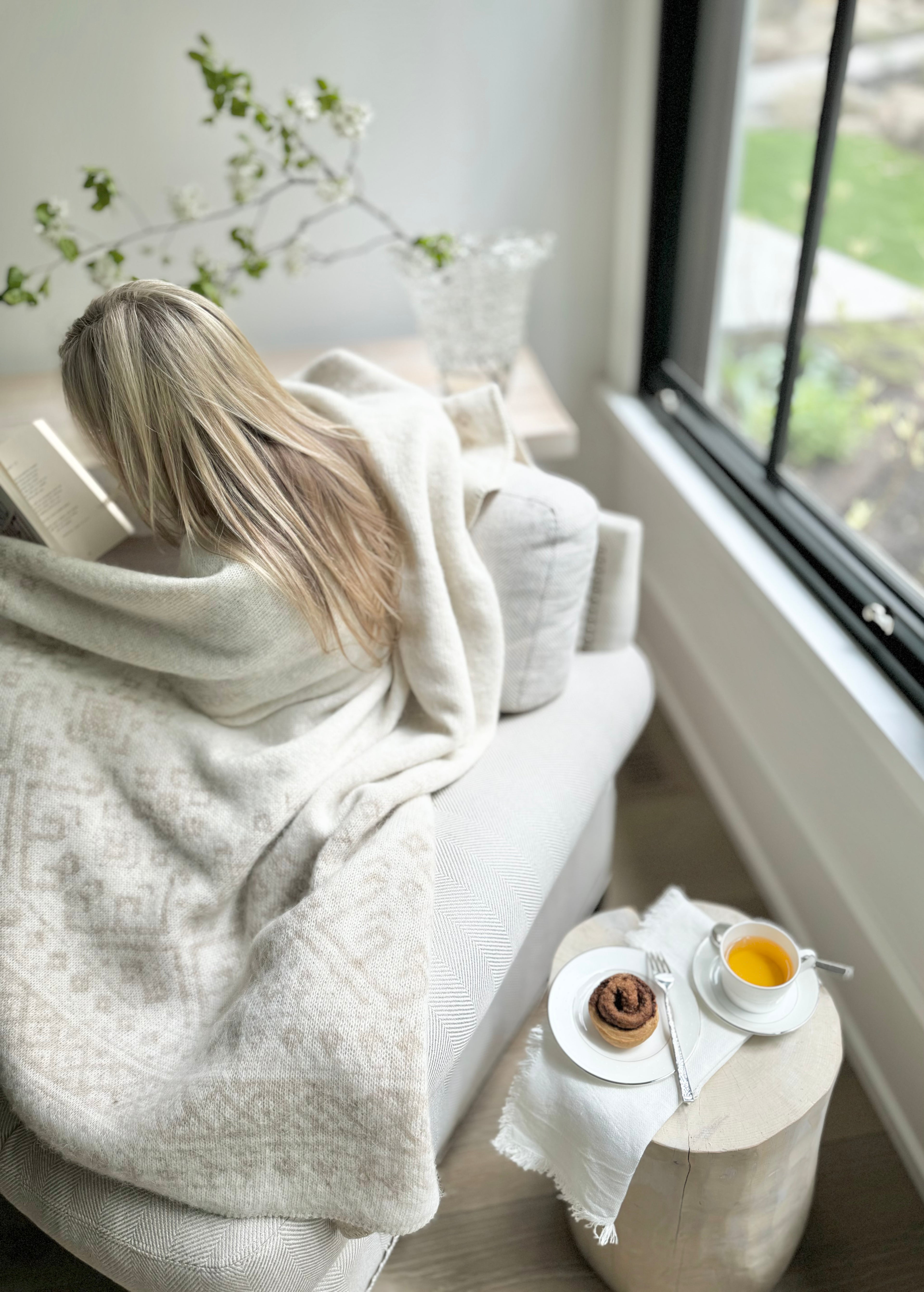 Embroidered Icelandic Lambswool Blanket Fawn + Ivory - Light Side Chair Photo