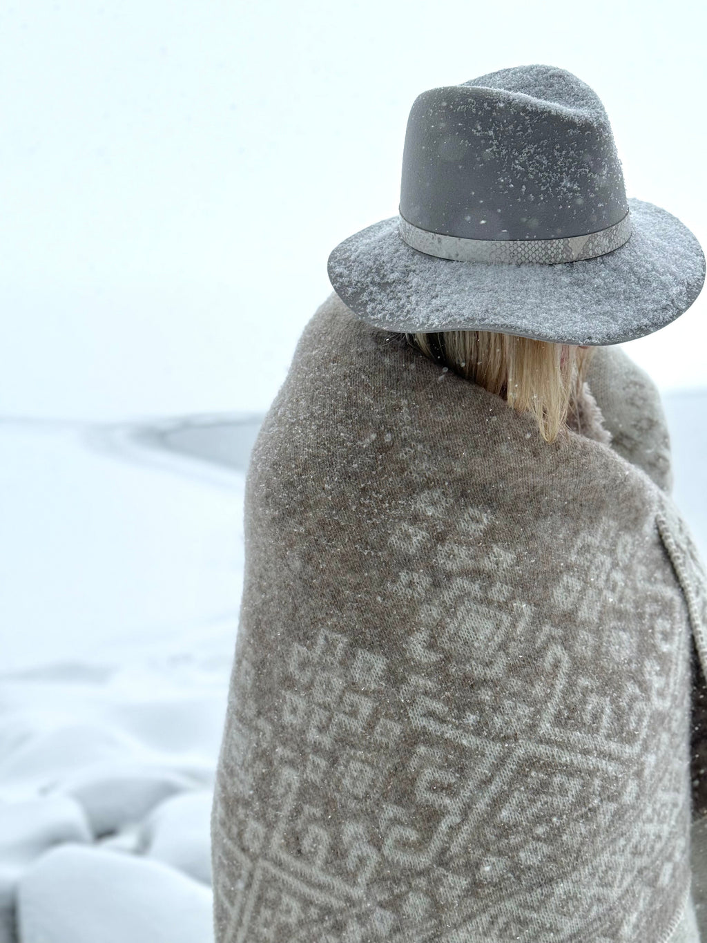 Embroidered Icelandic Lambswool Blanket Flax + Ivory - outdoor close up